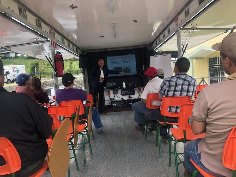 Aula Movil (9)